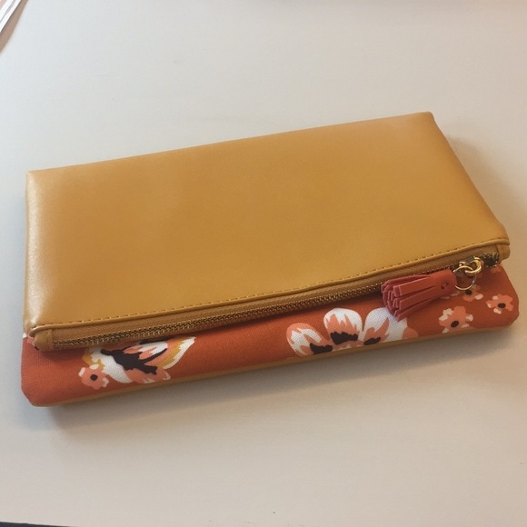 Rachel Pally reversible clutch - Picture 1 of 6